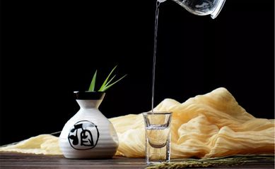 冬至飲酒 暖身寄情，蘊藏古老時節的醇厚寓意